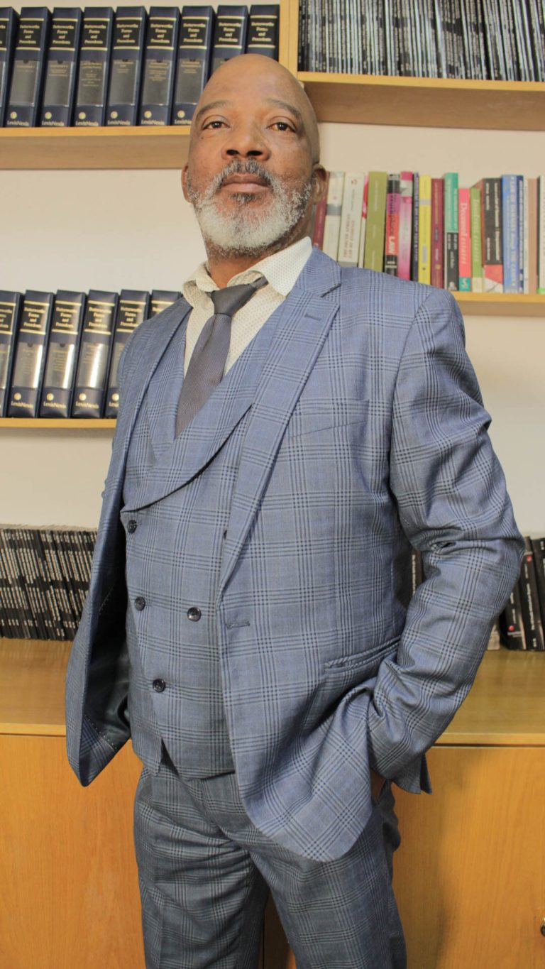 Thabo Mahlatsi, Director